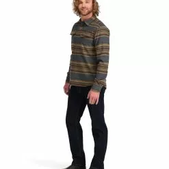 Simms Fishing Products Simms Men's Gallatin Flannel LS Shirt 12 Simms Fishing Products Simms Men's Gallatin Flannel LS Shirt -LINES & LEADERS Store 11896 179 gallatin flannel ls shirt model f22 3 1680x2100 fde5a0c9 072f 440a 959c 95bb3cc7b644