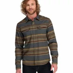 Simms Fishing Products Simms Men's Gallatin Flannel LS Shirt 10 Simms Fishing Products Simms Men's Gallatin Flannel LS Shirt -LINES & LEADERS Store 11896 179 gallatin flannel ls shirt model f22 front 1680x2100 032c41e0 4238 4fb2 8542 03597afb03b3